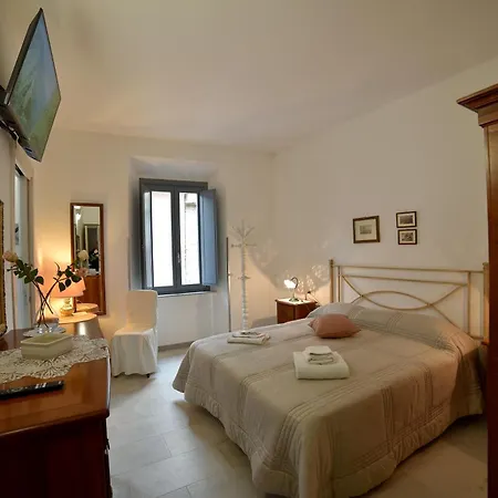 Il Palazzetto * Bolsena